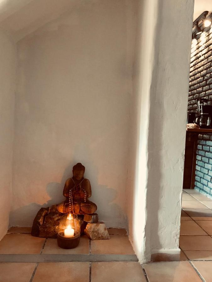 The Pilgrim Stone - Vegan B&B Rabanal del Camino Exterior foto