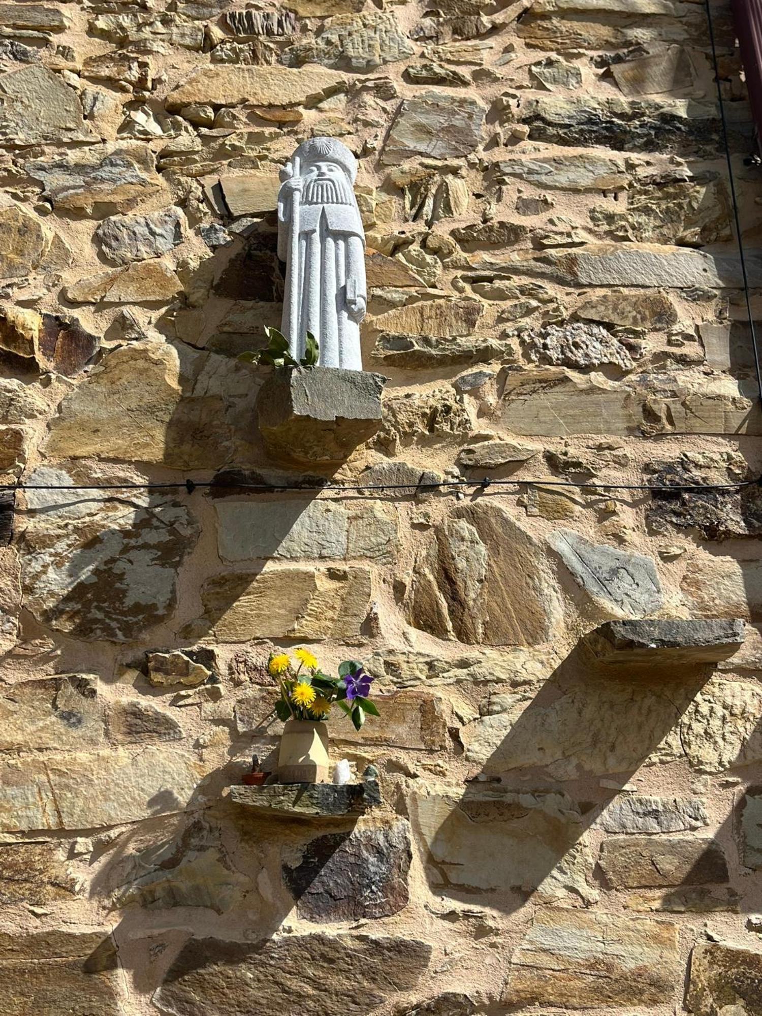 The Pilgrim Stone - Vegan B&B Rabanal del Camino Exterior foto
